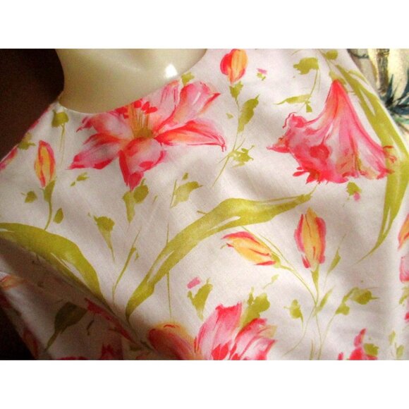 M True Vintage Floral Print Long Sleeve Blouse With Back Zipper & Ruffled Cuffs - Picture 1 of 5